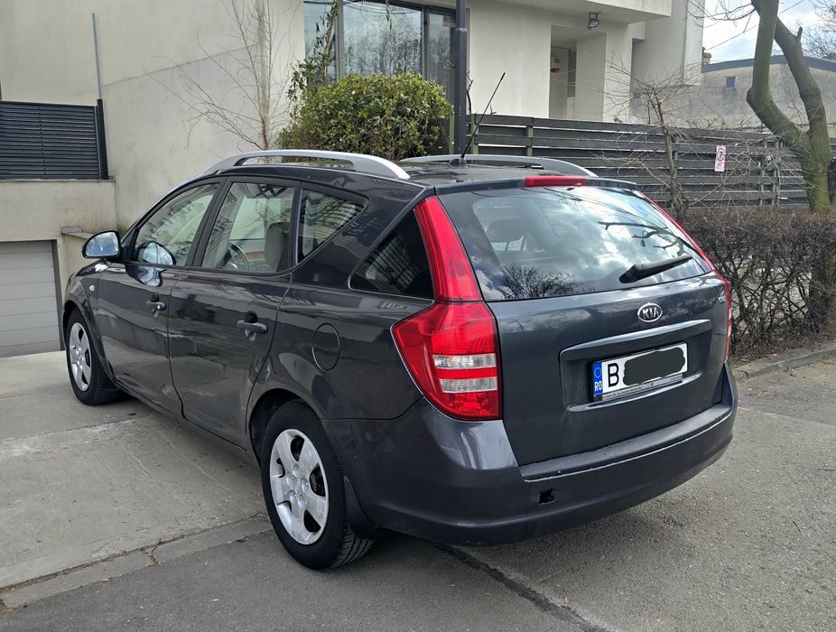 Kia  Ceed  2008  1.6  CRDi