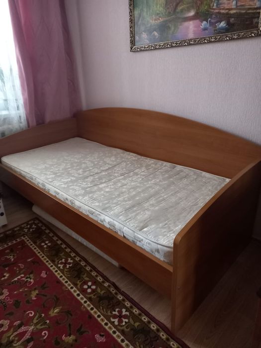 Продам кровать б/у