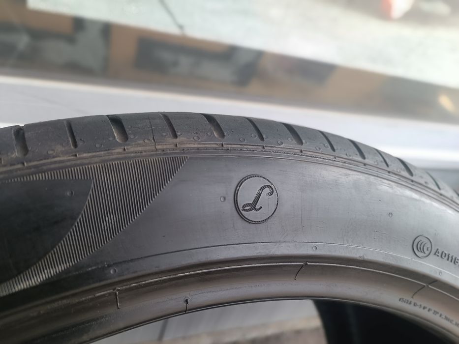 2 бр. Летни гуми 325 30 23 Pirelli P Zero