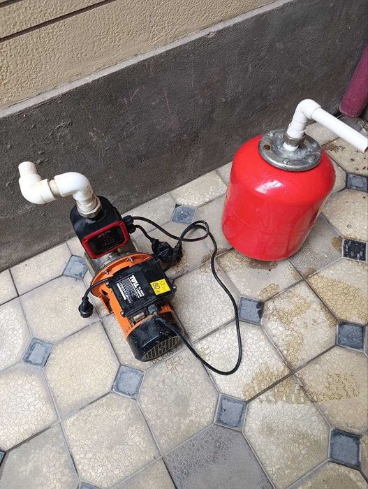 Suv nasosi komplekt sotiladi 1300W + avtomatika + 19L bak