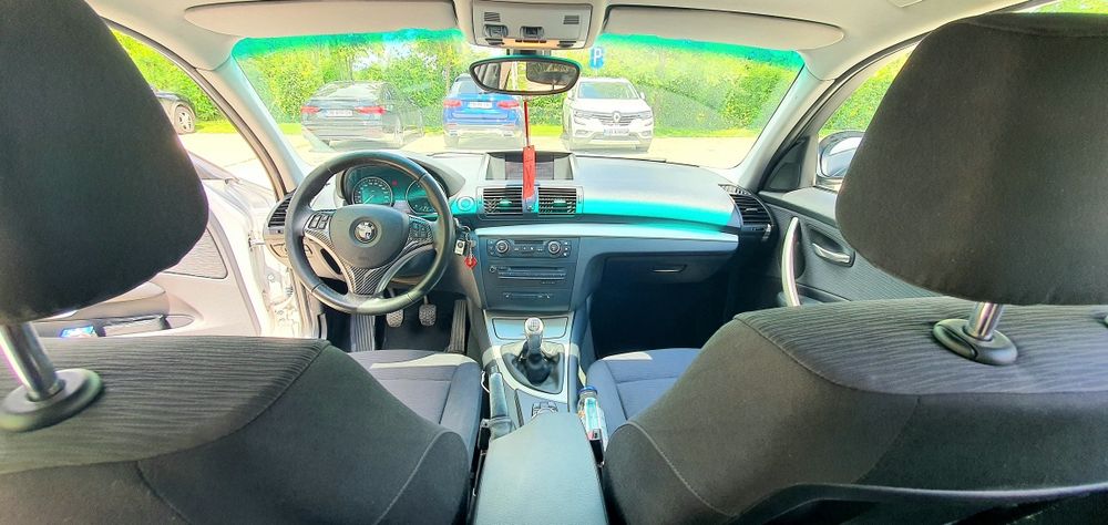 Vând BMW seria 1 120d  e87 facelift