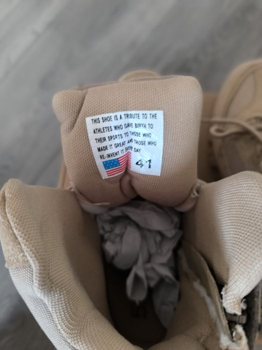 Нови планински армейски обувки