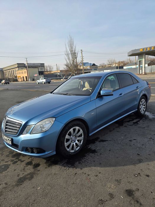 Mersedes benz E200