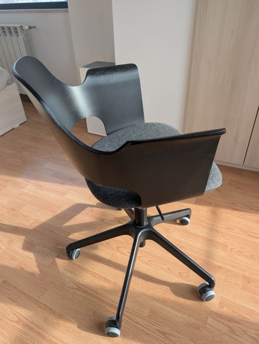 Scaun Birou Ikea Fjallberget 2024 negru cu roti rotile