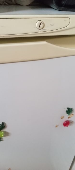 Продам холодильник звоните