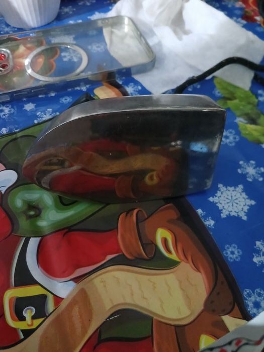 Vind fier de călcat  cu se vede în poze. Din anul  1965.