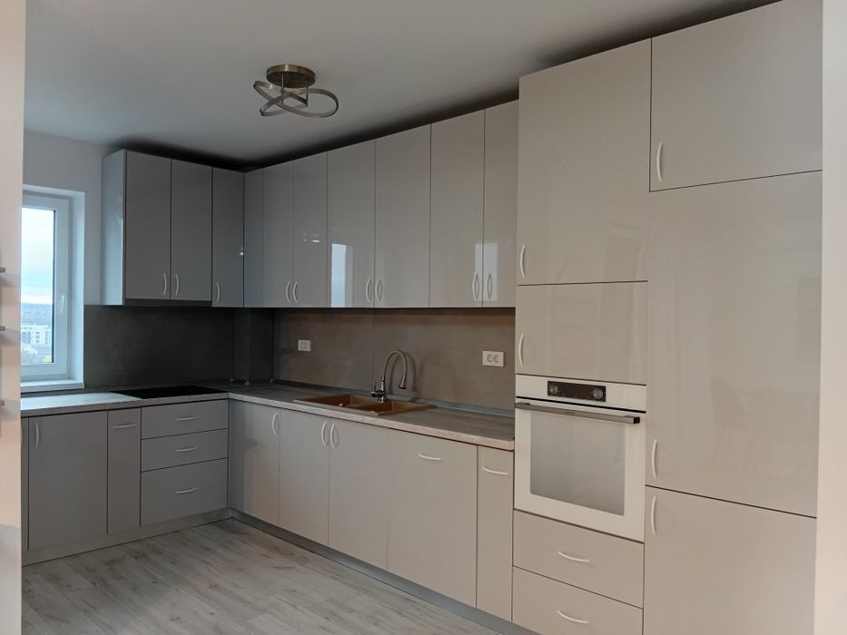 2 camere de închiriat în Victoria Rezidential