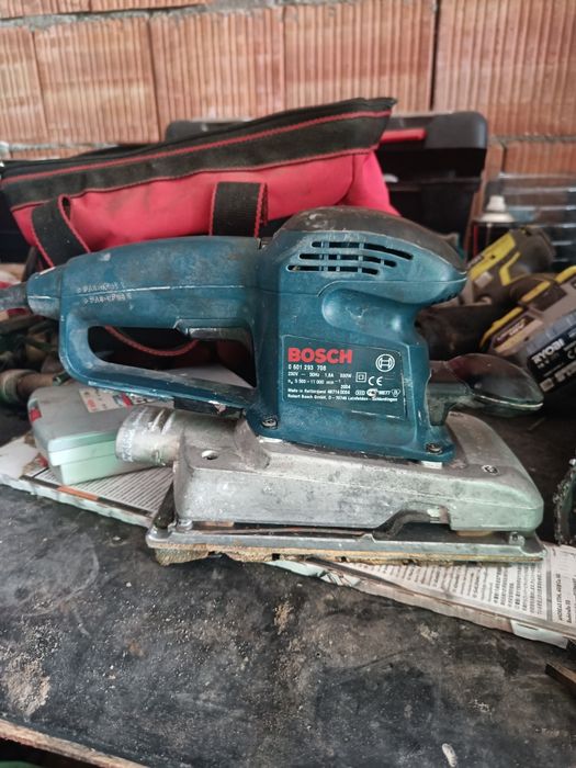 Șlefuitor  Bosch cu vibrati