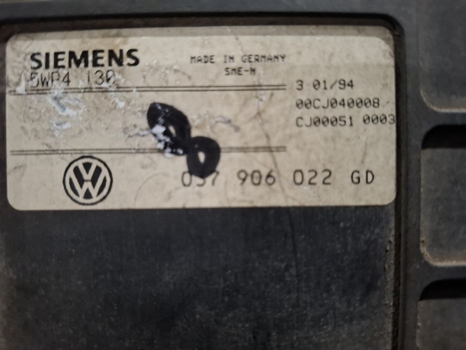 Блок управления двигателем VW