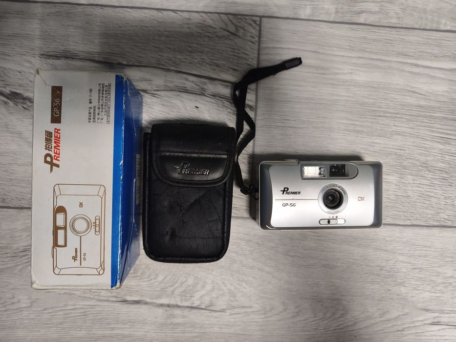 Плёночный фотоаппарат Premier