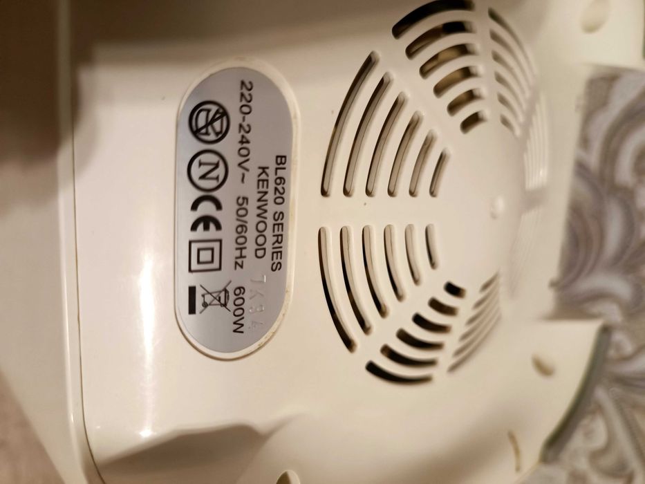Блендер KENWOOD 1.6 литра