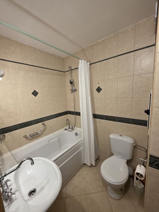 Дава се под наем Четиристаен апартамент в София, Изток - 150 кв.м за 1173 € - Снимка #8