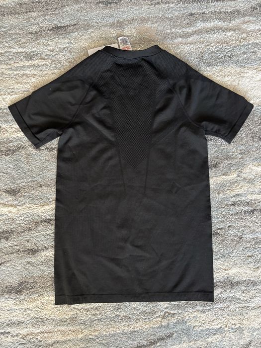 Gymshark Onyx V5 тениска