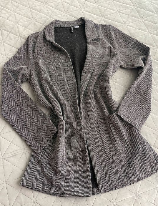 Дамско сиво сако