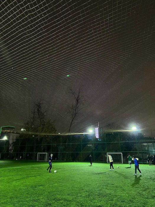 Mini futbol polya, futbol maydoni Shayxontohur Chorsu Мини футбол Поле