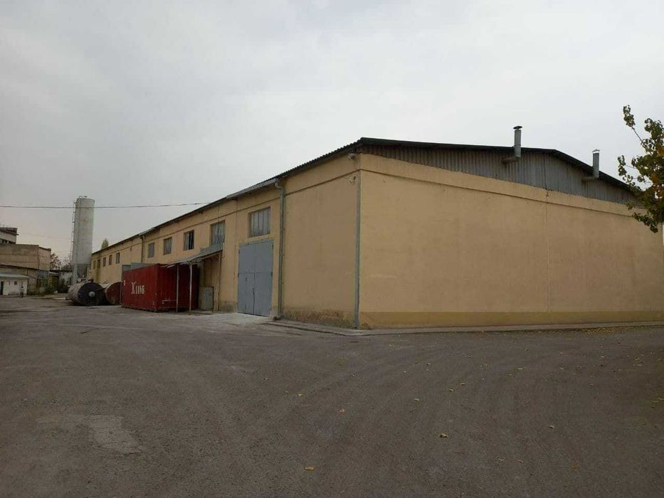 Продаётся 1,5 га производственная база в пос.Ийк оте.