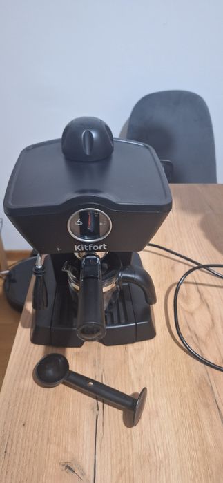 Кофеварка рожковая Kitfort