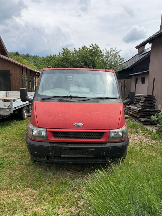 Autoutilitara Ford Transit