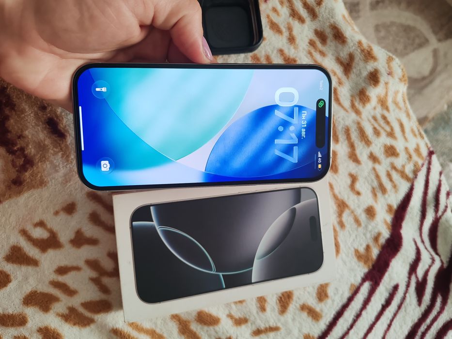 iPhone 16 pro 256gb