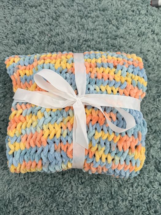 Плетено одеяло за бебе от хипоалергенна прежда Ализе