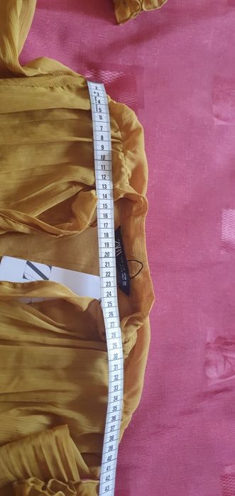 Rochie noua lunga  plisata  Zara S galben-mustar