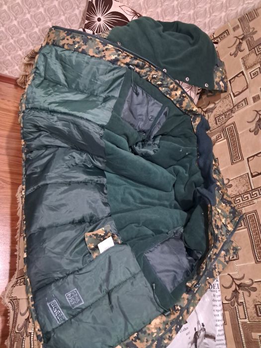 Продам зимний набор одежды