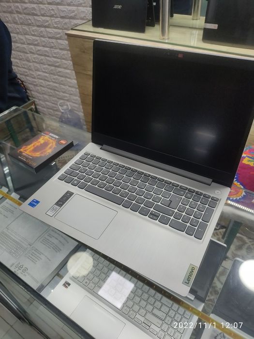 Lenovo computer. SSD 256GB. xotira 1 TR. Cor i5