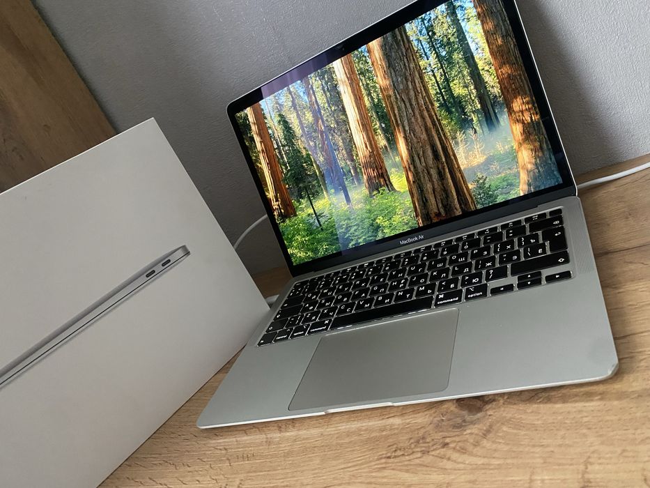 Macbook 2020 A13
