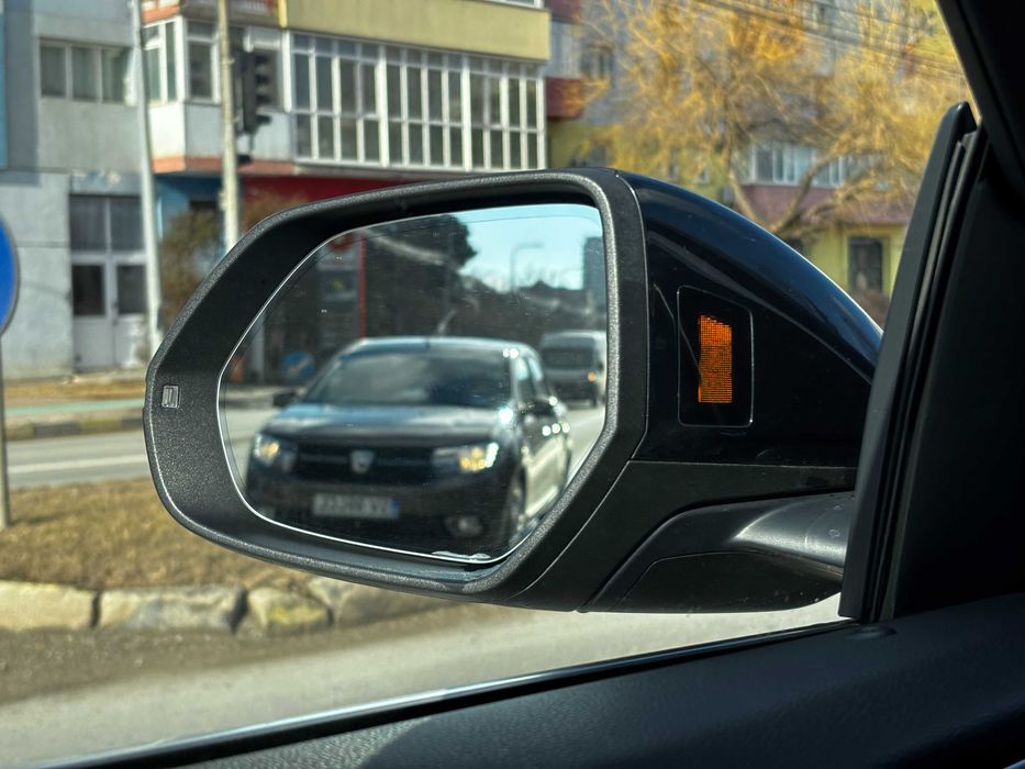 Audi Q8 55 TFSI quattro – Panoramic / Virtual Cockpit / Piele