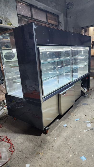 Витринный холодилники
