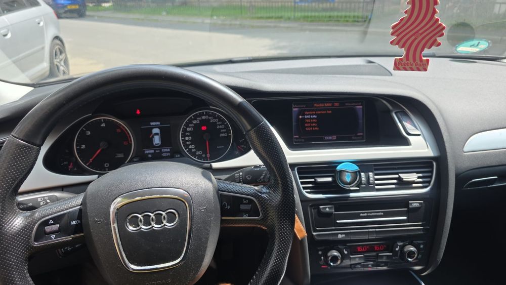 Vând Audi A4 break