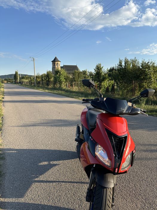 Scuter aprilia sr 50