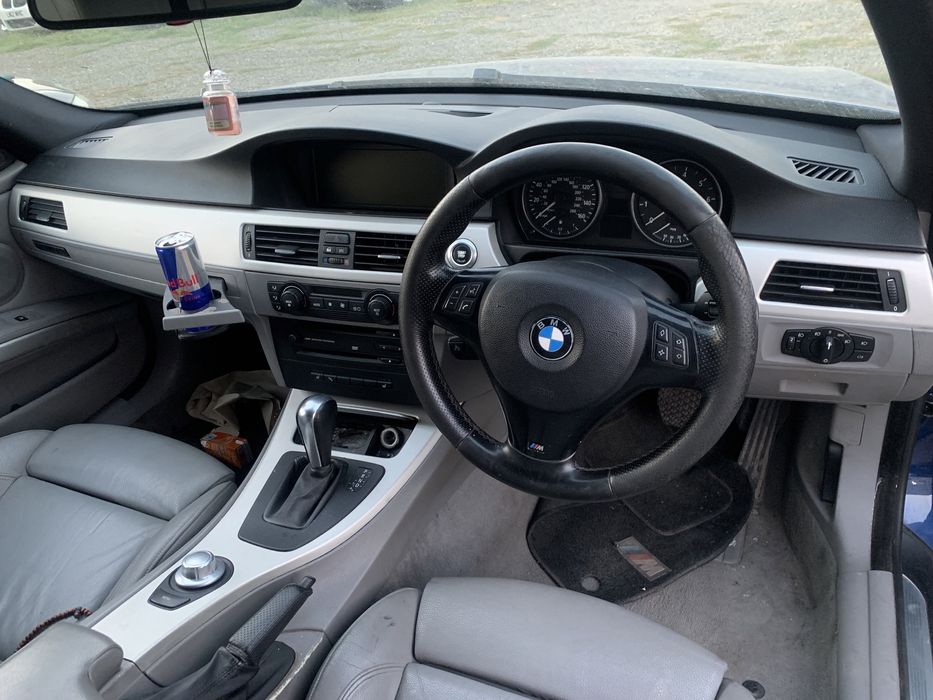 Продаваме на части бмв е90 330и 258кс bmw e90 330i 258hp