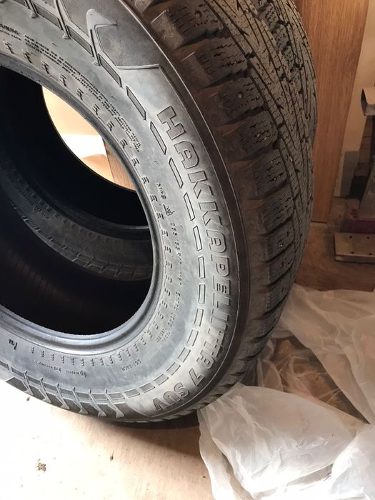 Продам шины Nokian