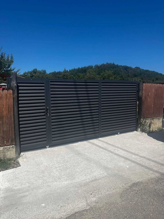Garduri si porti stil jaluzea, sipca metalica, tabla cutata
