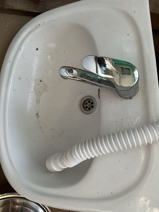 Срочно !!! Продас раковину от застройщика !!!