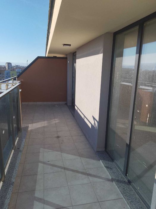 Продава се Тристаен апартамент в с. Брестник, Област Пловдив - 145 кв.м за 12 €/кв.м - Снимка #9