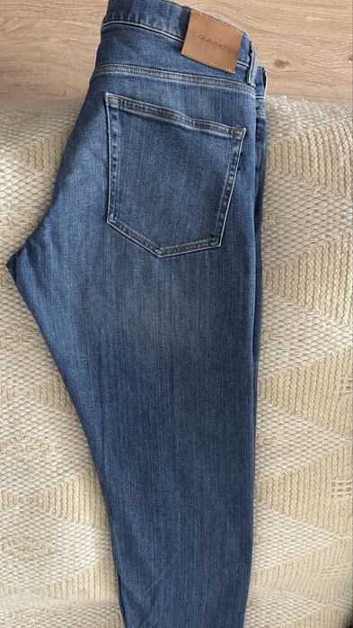 Изчистени дънки Gant