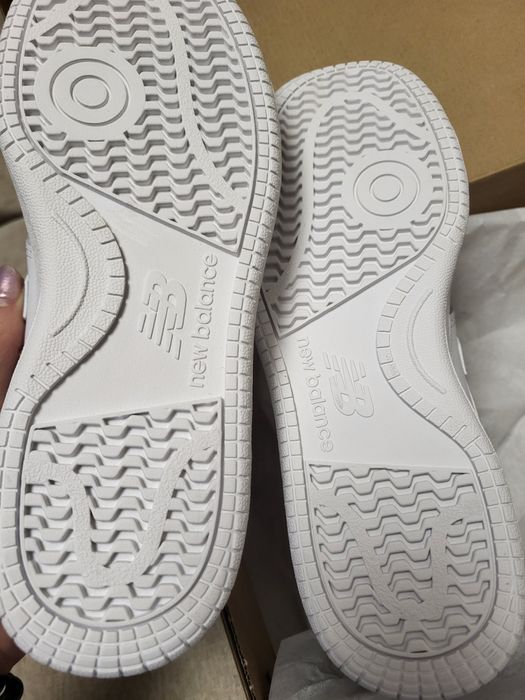 Adidași New Balance 37