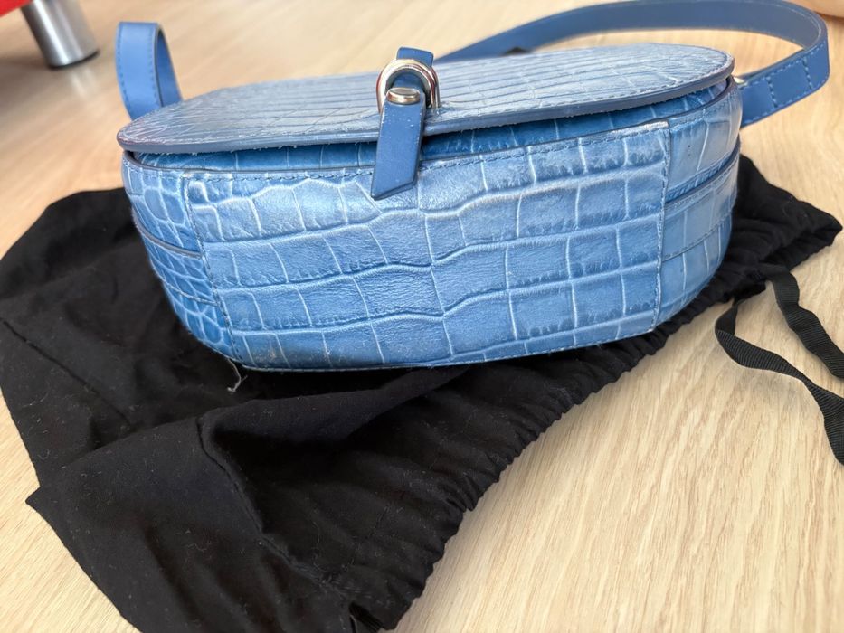 Geanta albastra piele, Massimo Dutti