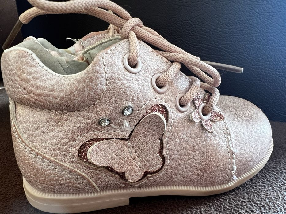 Колев буйки за прохождане кец зима 19/20 и обувки apawwa 20 размер