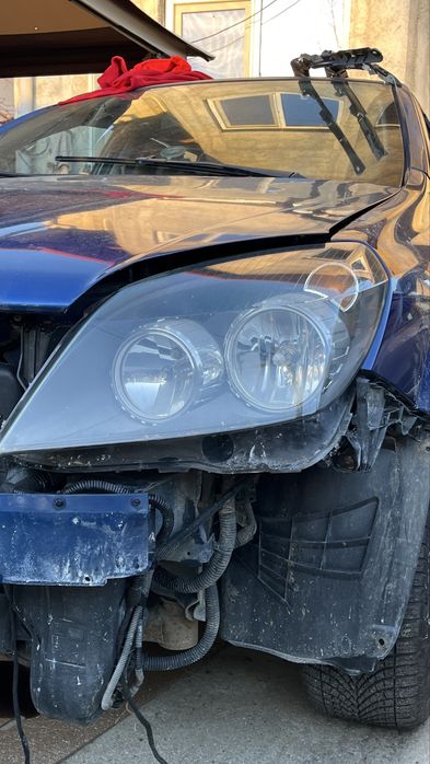 Dezmembrez Opel Astra H 1.6 105cp, cod culoare Z 21B