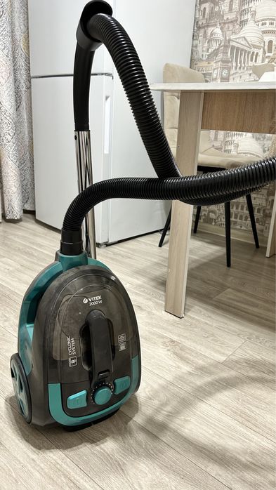 Пылесос vitek б/у