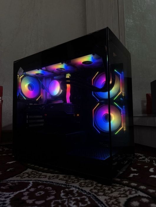 Kampyuter moshniy igravoy.   Cs2 da  low grafikada. 550 600 fps