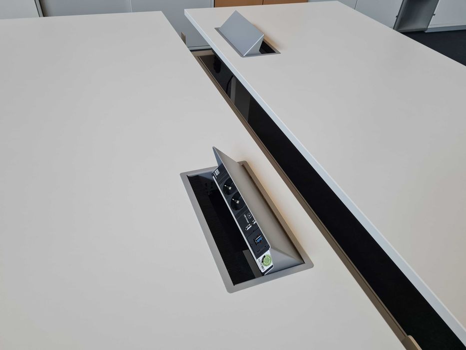 Birou Steelcase electric dublu. Reduceri de toamna!!!