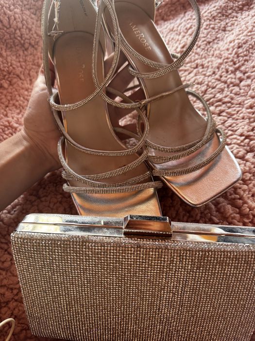 Сребърни блестящи токчета и официална чанта