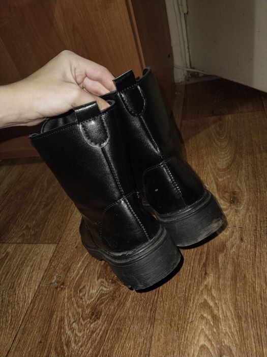Продам, Ботинки 41 размер