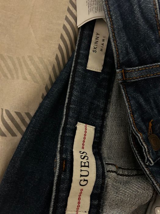 Blugi Guess barbati