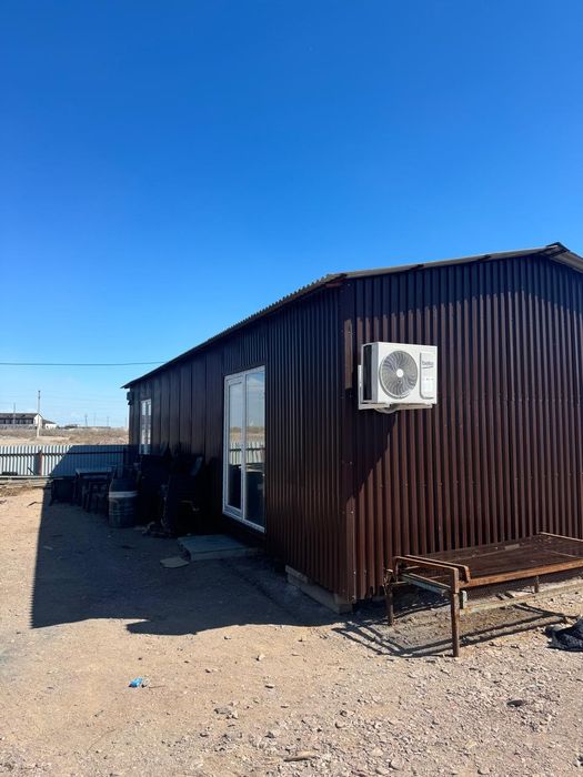 Контейнер жилой, бытовка