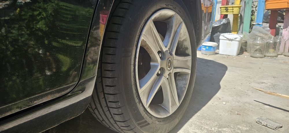 Продавам гуми 205 55 16 със джантите